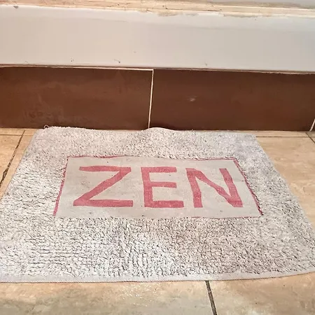 D'hotes Du Grand Parc Bed & Breakfast 3*